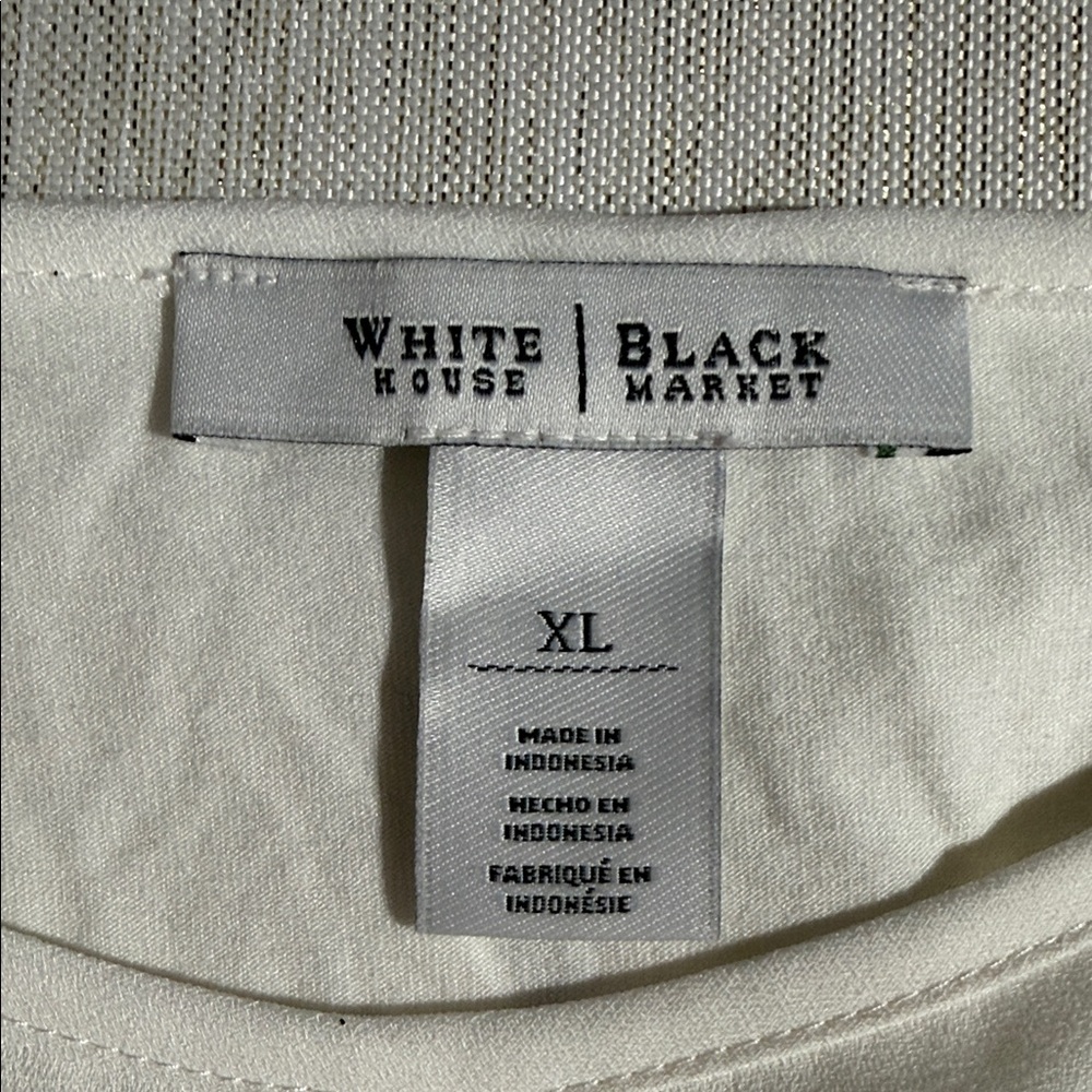 White House Black Market Cream Sleeveless Top - Picture 7 of 11